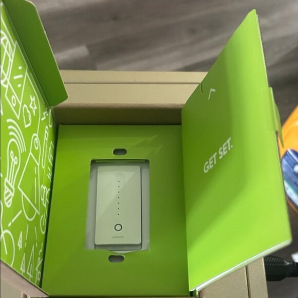 White Smart Light Switch - Picture 2 of 5